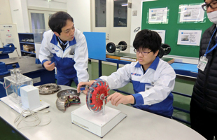 中学生职场体验(爱思帝)